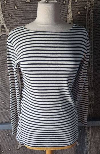 Pull rayé style marin taille 3