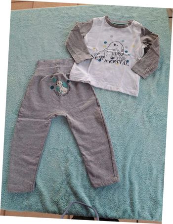 DISNEY 101 dalmatiens Ensemble T-shirt ML et pantalon jogging