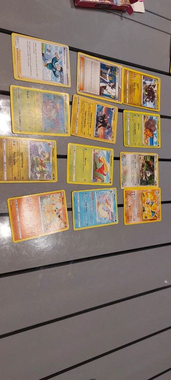 Lot de 12 cartes pokemon espagnoles