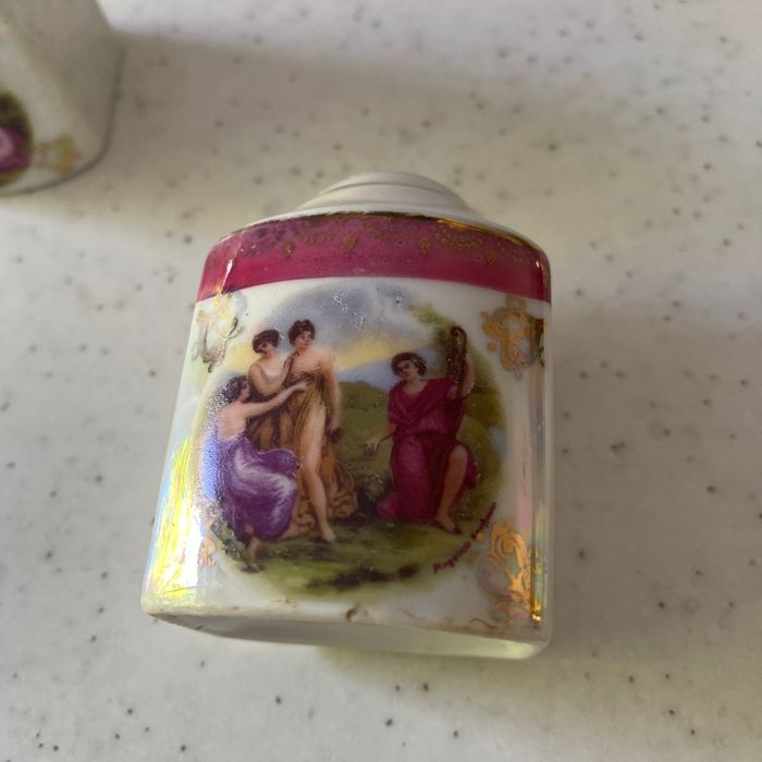 Ancienne salière poivrière porcelaine - photo numéro 2
