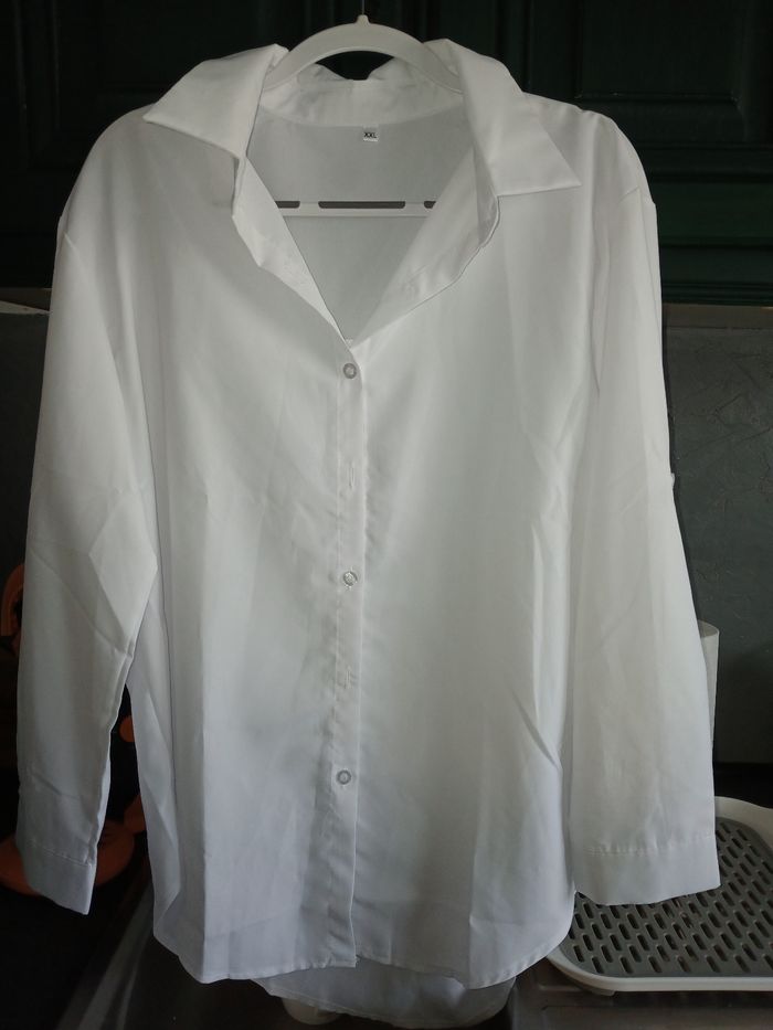 Chemise blanche  neuve