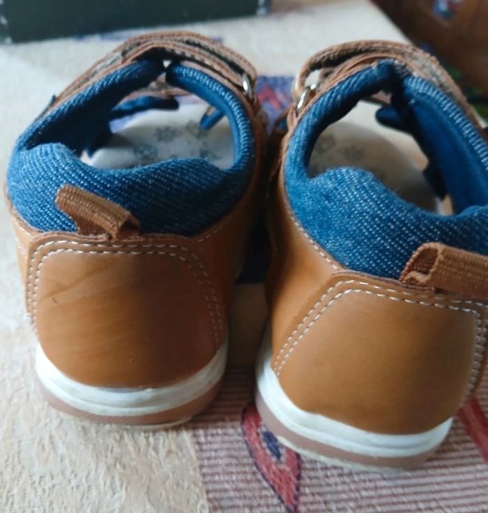 Chaussure taille 23 - photo numéro 4