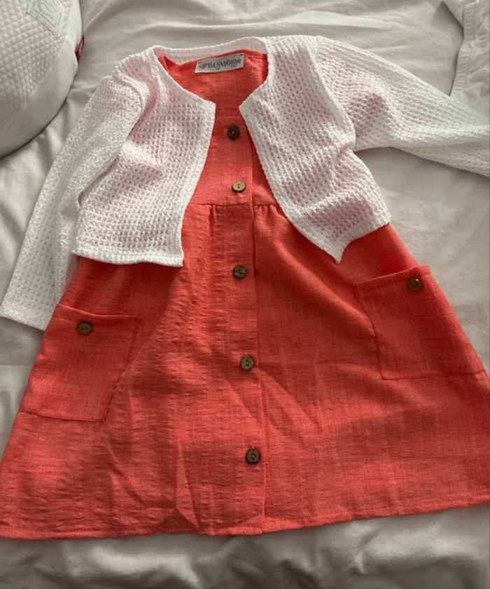 Robe + gilet neuf 18 mois