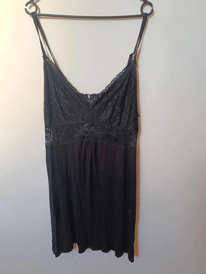 Nuisette jamais portée