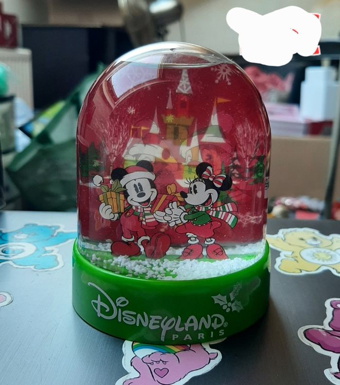 Boule a neige disney disneyland Paris - photo numéro 2