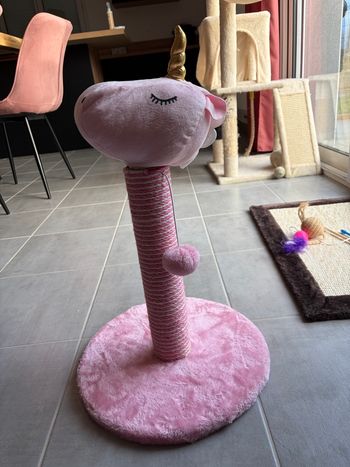 Grattoir pour chat neuf 