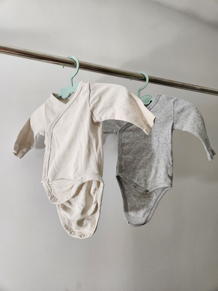 Lot garçon 1 mois , ensembles, pyjama, veste – Très bon état - photo numéro 9