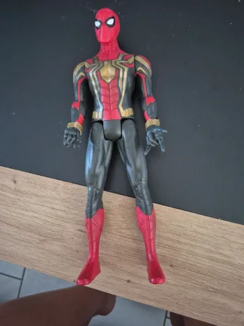 Figurine spiderman