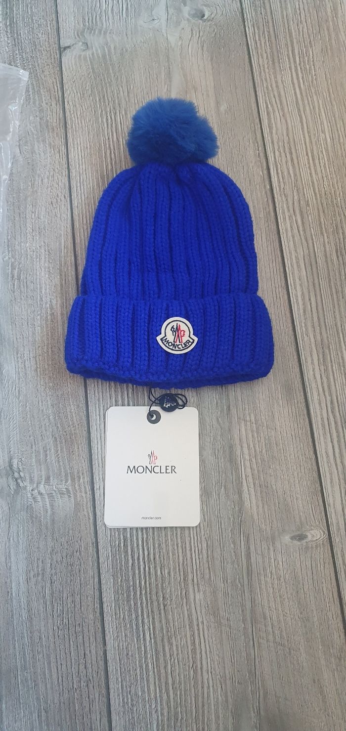 Bonnet moncler bleu