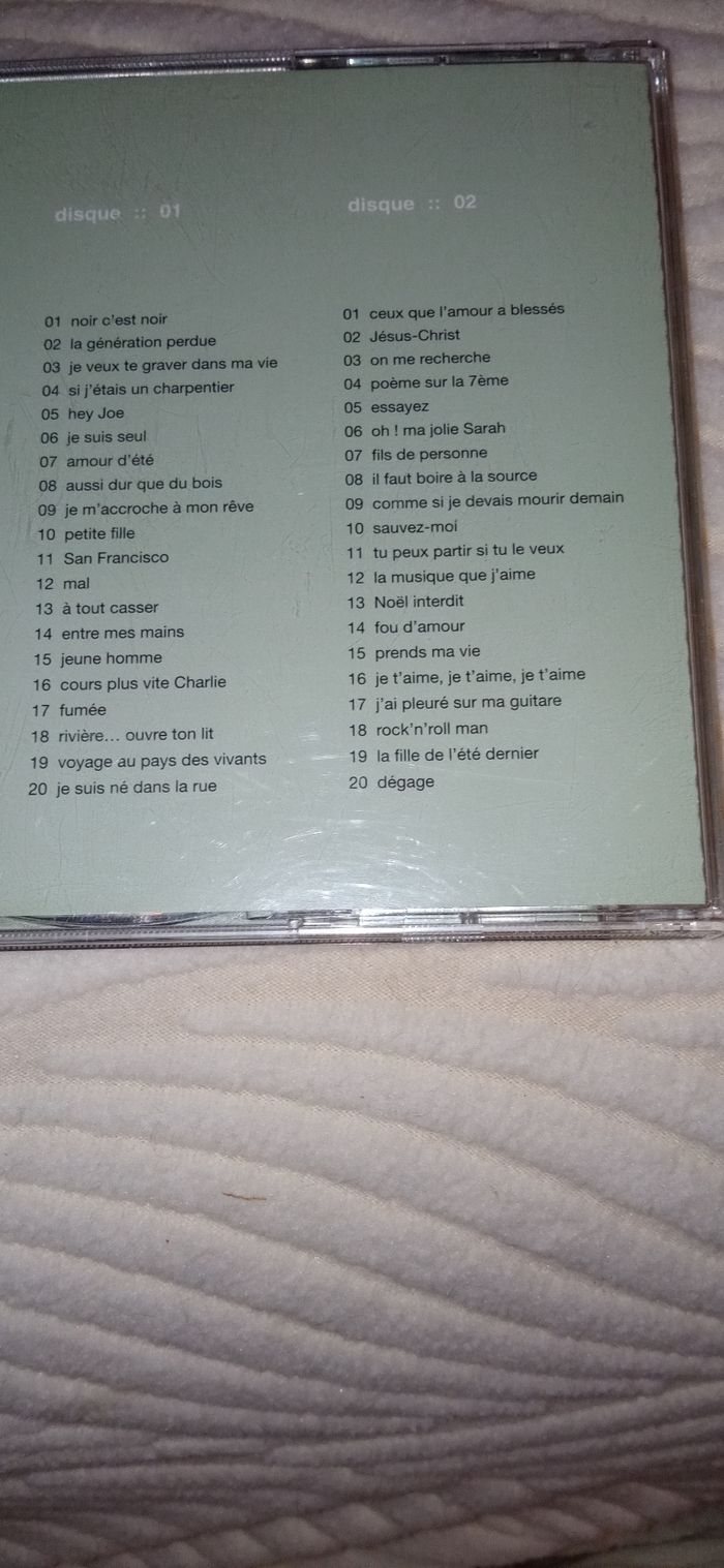 double  CD  johnny Hallyday ni - photo numéro 8