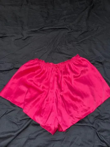 Short satin rose