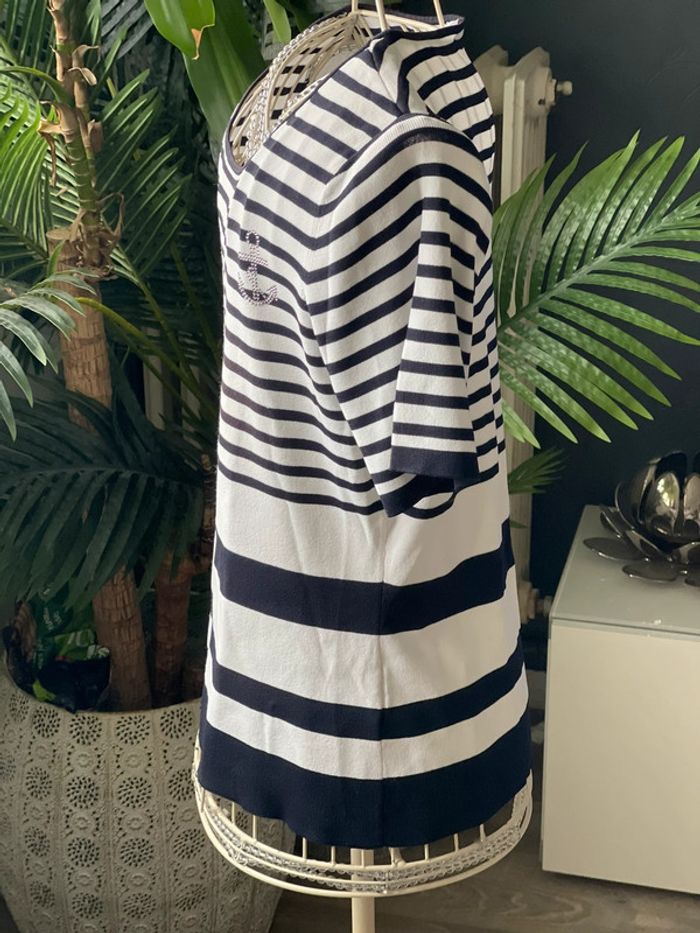 T-shirt TAille 3 - photo numéro 3