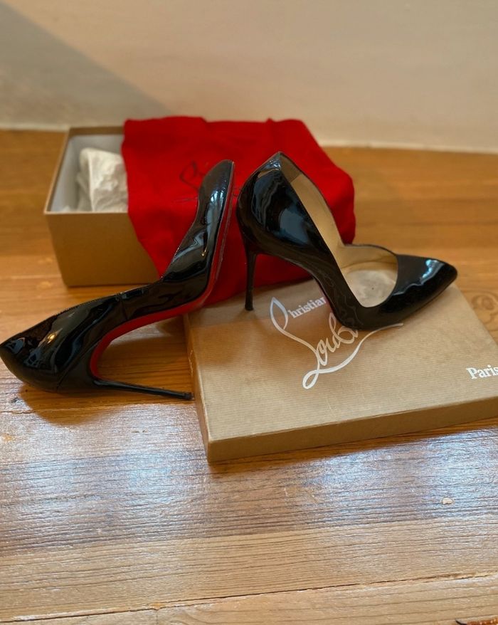 Escarpins Louboutin - photo numéro 2