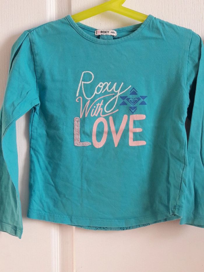 Lot 2 hauts bleus 4 ans - photo numéro 2