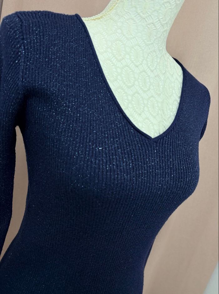 💙 Pull bleu marine pailleté - Taille 36 - photo numéro 3