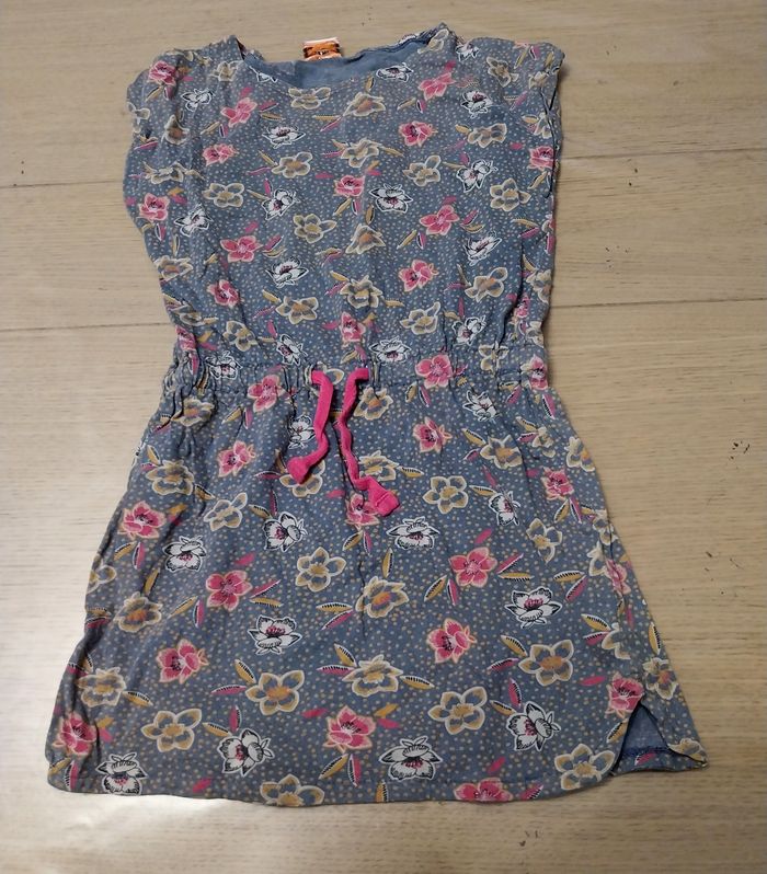 Robe été fille 6ans en très bon état