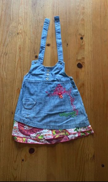Robe à bretelles
