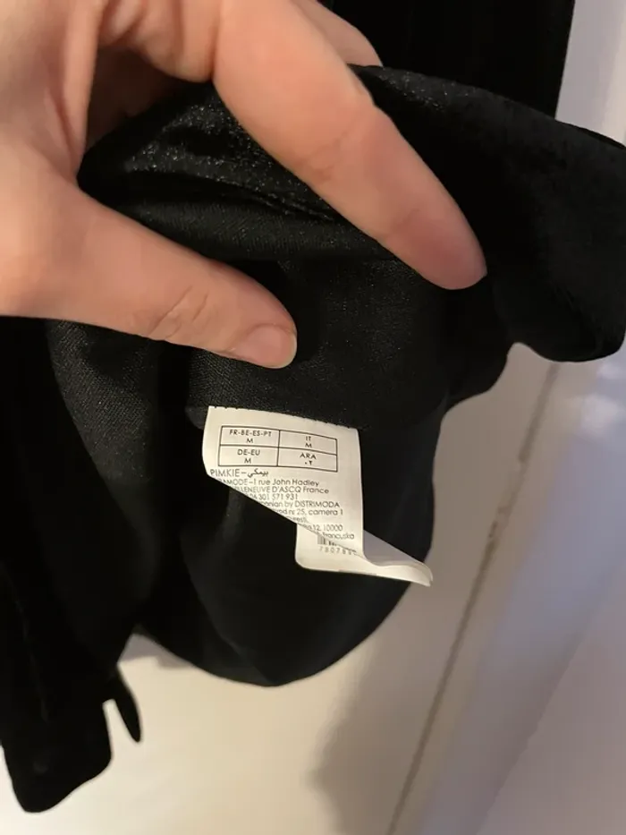 Robe effet velours noir - photo numéro 3