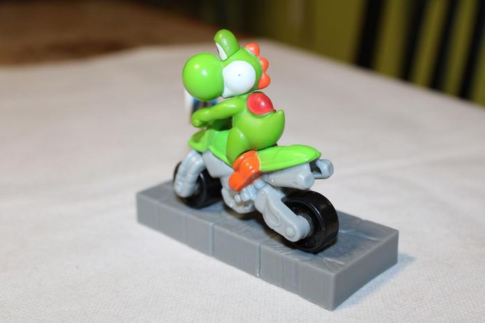 Nintendo mario kart figurine Yoshi - photo numéro 3