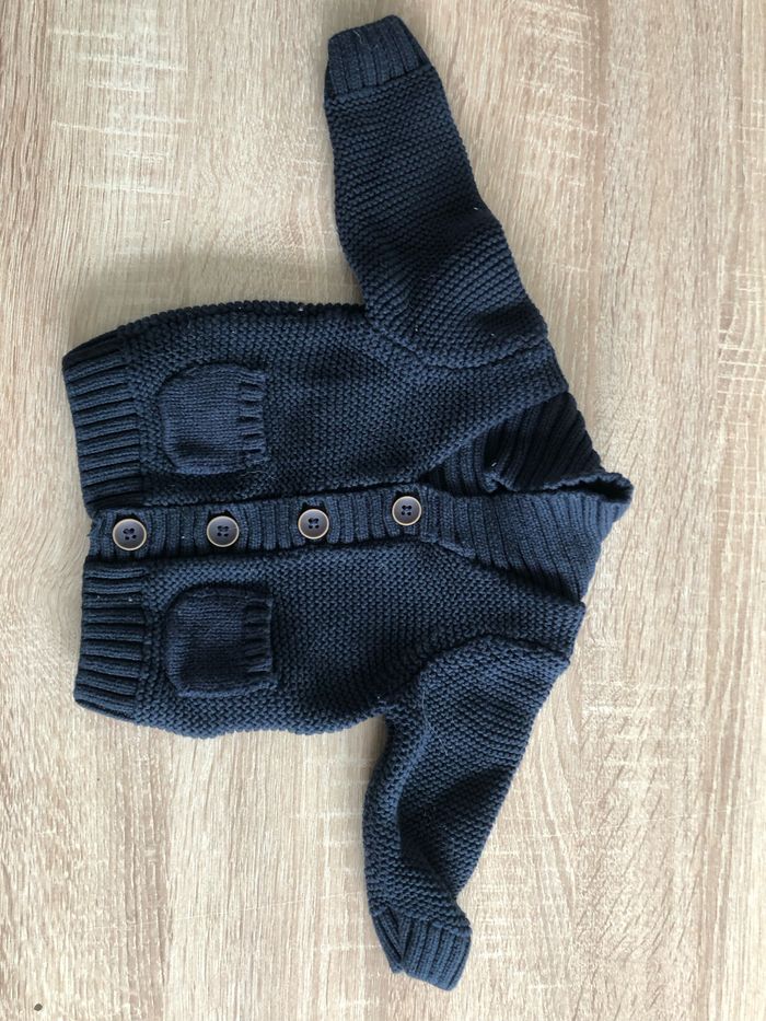 Lot 2 pull + 2 gilets - photo numéro 4