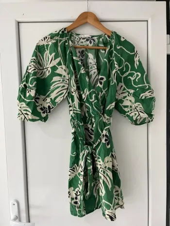 Robe verte manches ballon