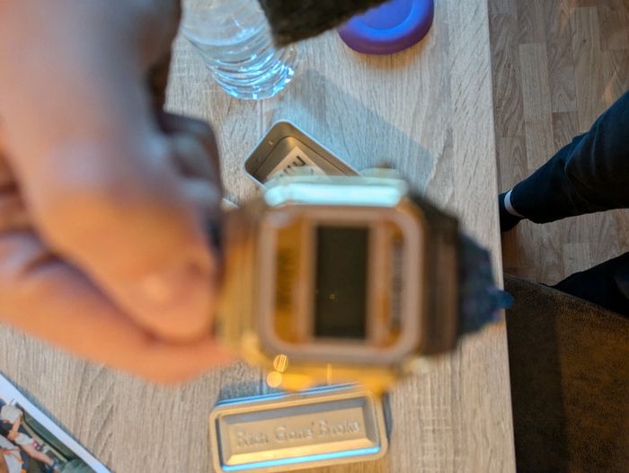 Montre digitale avec bracelets interchangeables - photo numéro 3