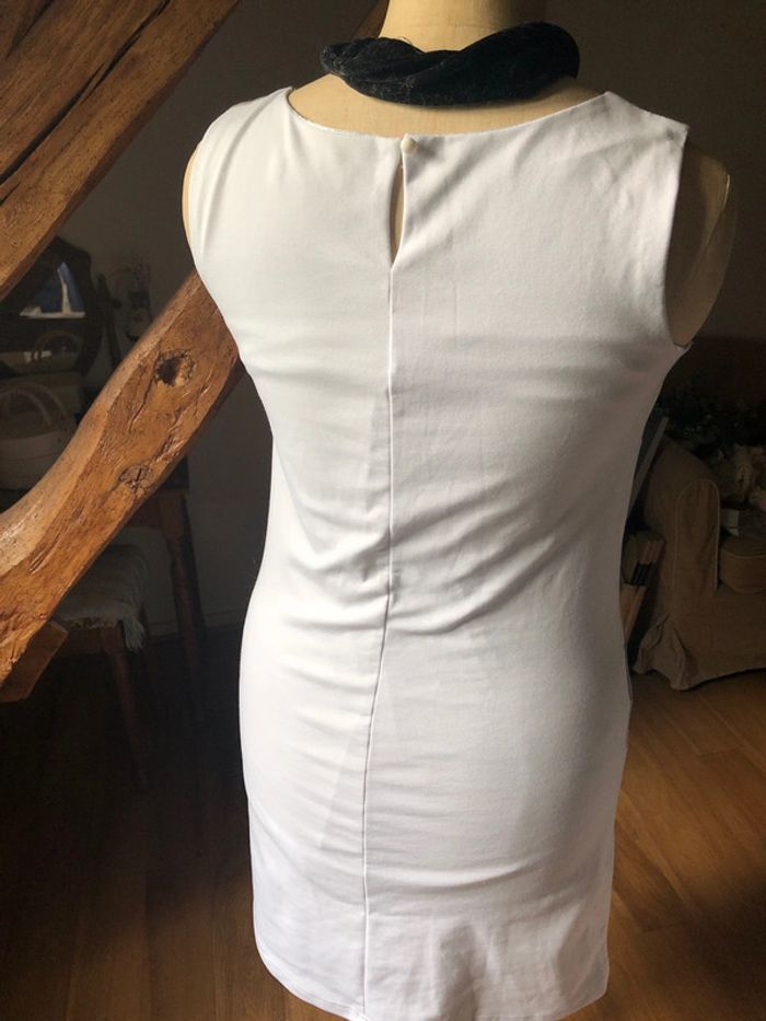 Robe droite blanche et kaki taille 38 - photo numéro 3