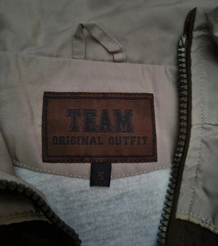 Veste zippée 5ans - photo numéro 3