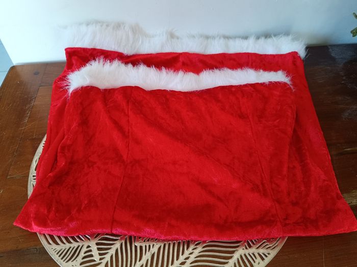 Robe de mère-Noël.   jambières et Bonnet - photo numéro 3