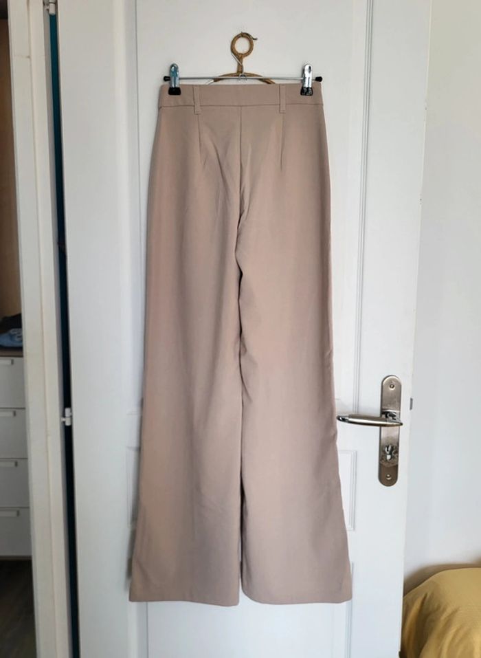 Pantalon taille haute large évasé Bershka taille 32 - photo numéro 6