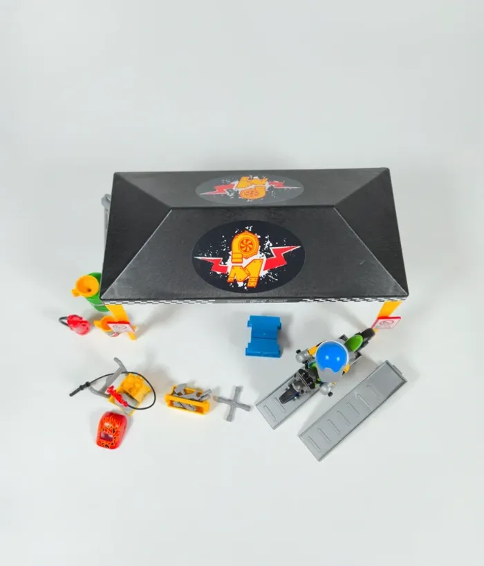 Playmobil Atelier de réparation moto - photo numéro 6