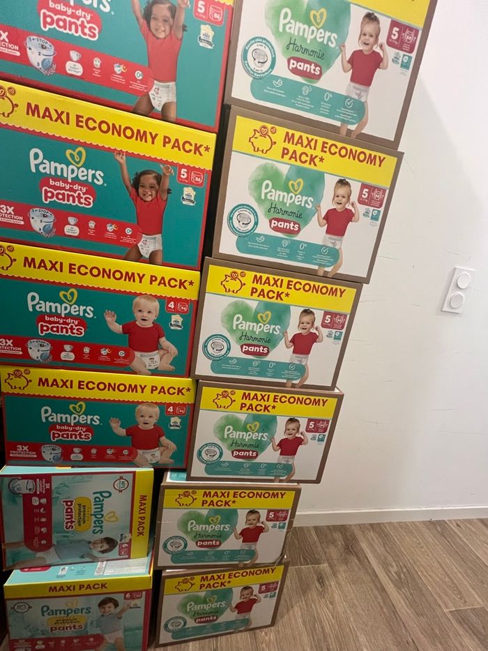 Pampers couches pants neuves