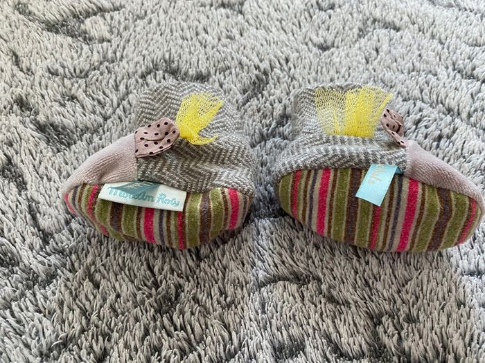 Chaussons les Pachats Moulin Roty - taille environ 15 / 16 - photo numéro 3