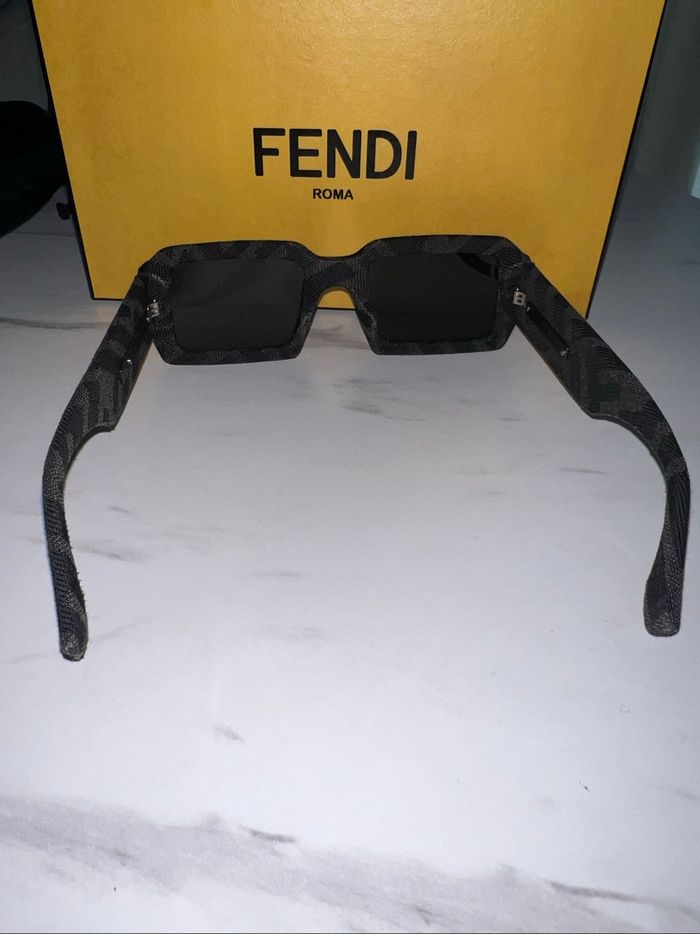 Lunette fendi - photo numéro 5