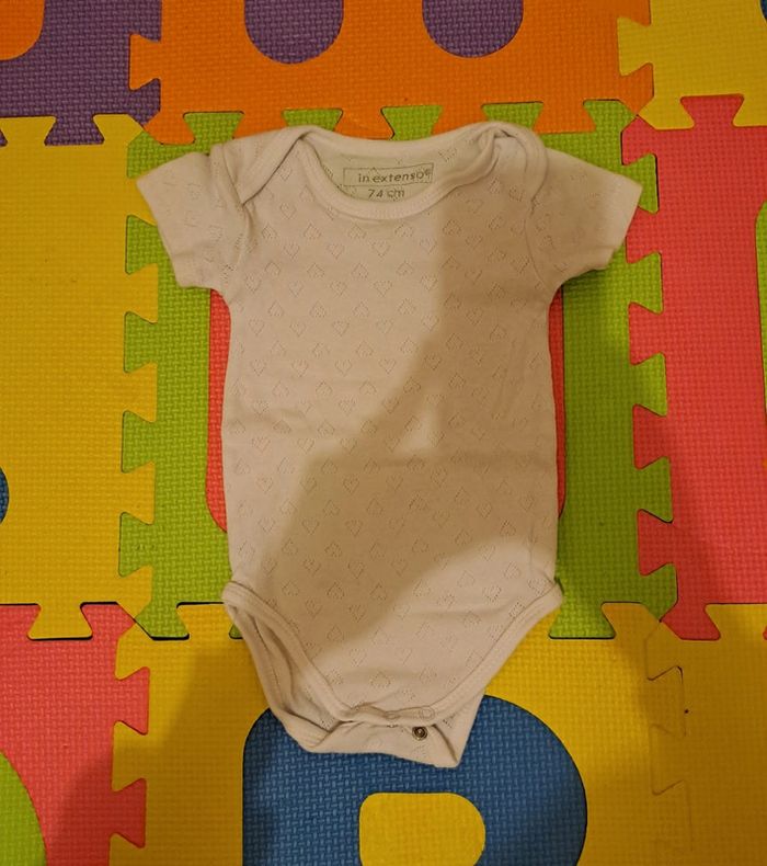 Body manches courtes blanc, in extenso, taille 12 mois (74 cm)