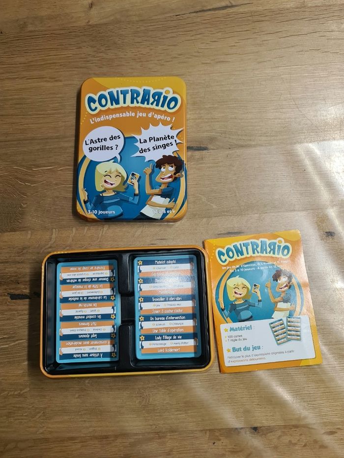 Jeu de cartes Contrario des éditions Cocktail Games,