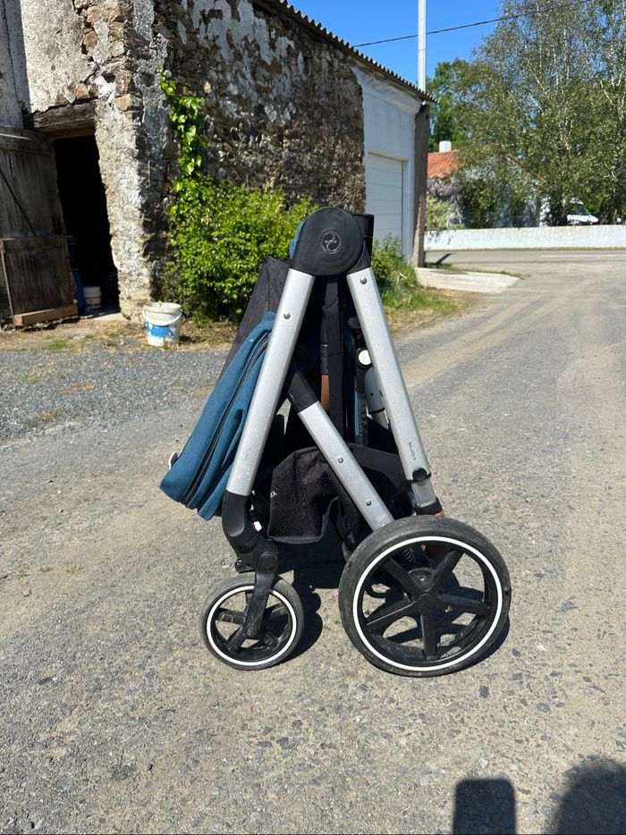 Poussette Cybex Balio S + cosy cloud z+ avec base isofix non pivotante - photo numéro 10