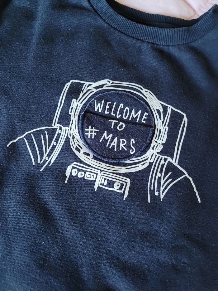 pull bleu marine kiabi 12ans  (2e) - photo numéro 2