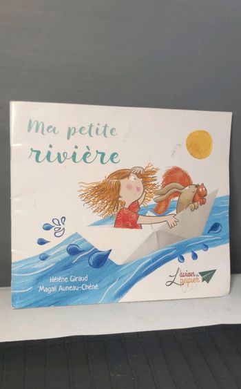 L'avion de papier livre Ma petite rivière