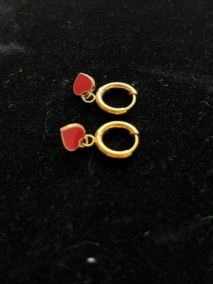 Créoles acier inoxydable doré et pendentifs cœur - photo numéro 2