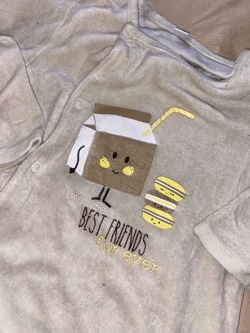 Pyjama beige à motif 23 mois