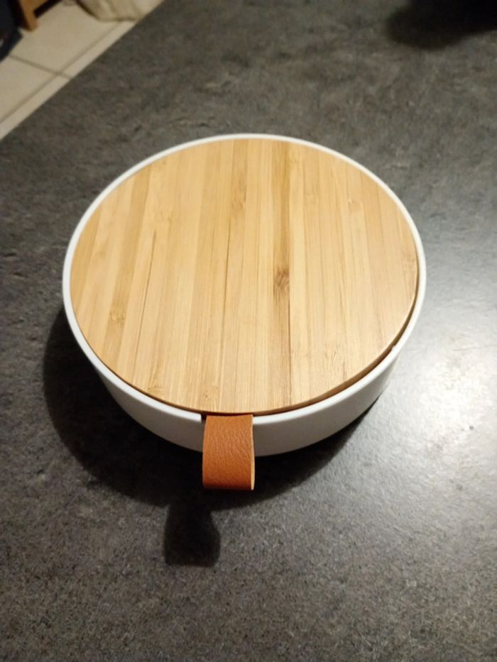 Boîte avec miroir