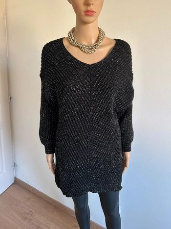 Pull noir avec paillettes dorées taille unique TBE