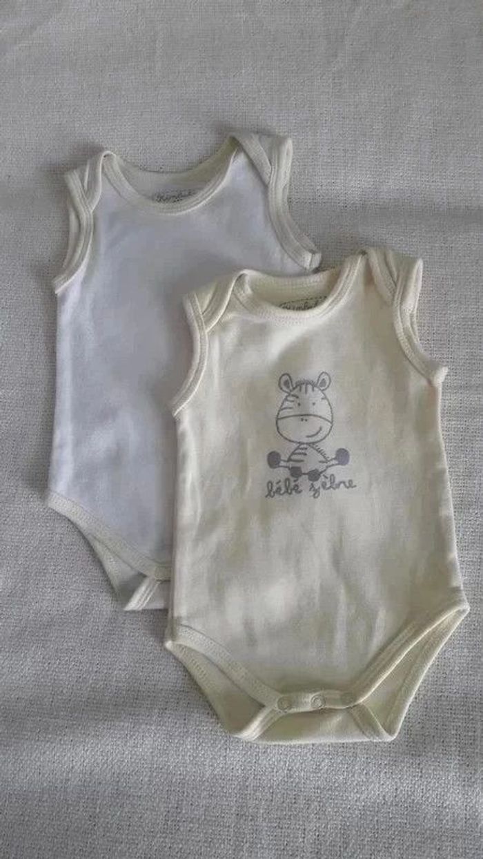 lot de 2 bodies marcel kimbaloo 3 mois