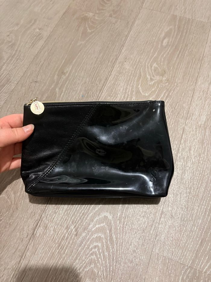 Trousse à maquillage Yves saint Laurent - photo numéro 1