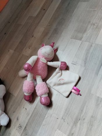 Peluche doudou baby nat