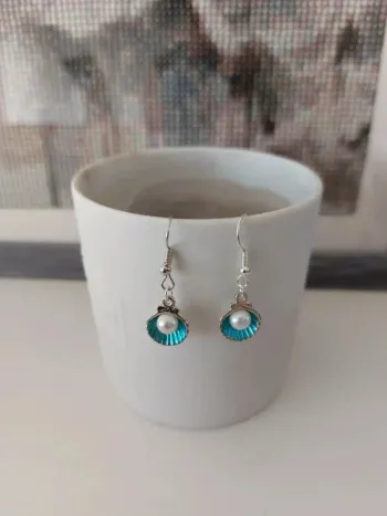 Boucles d'oreilles coquillage bleu