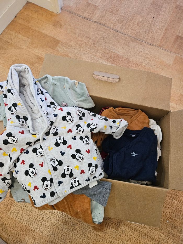 Lot de vêtements 3/6 mois - photo numéro 4
