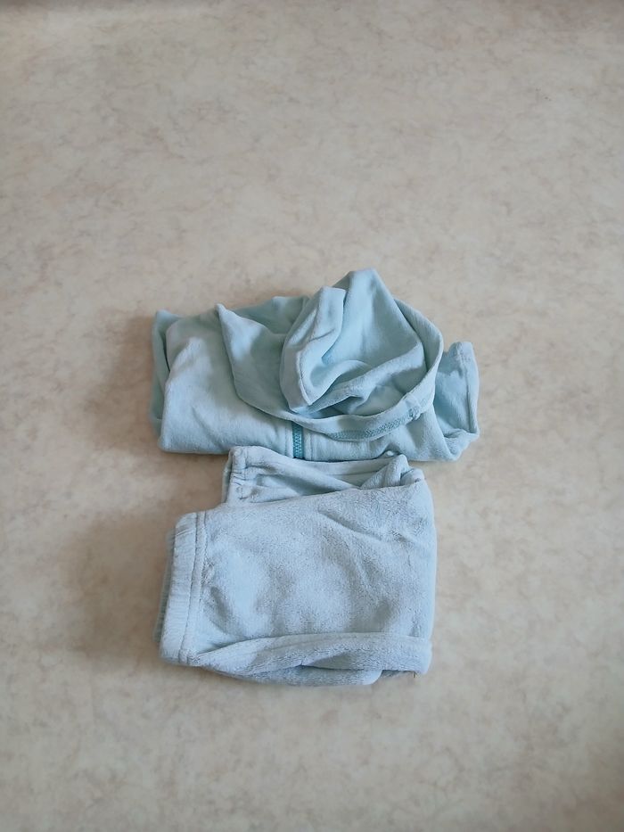 Ensemble jogging - photo numéro 2