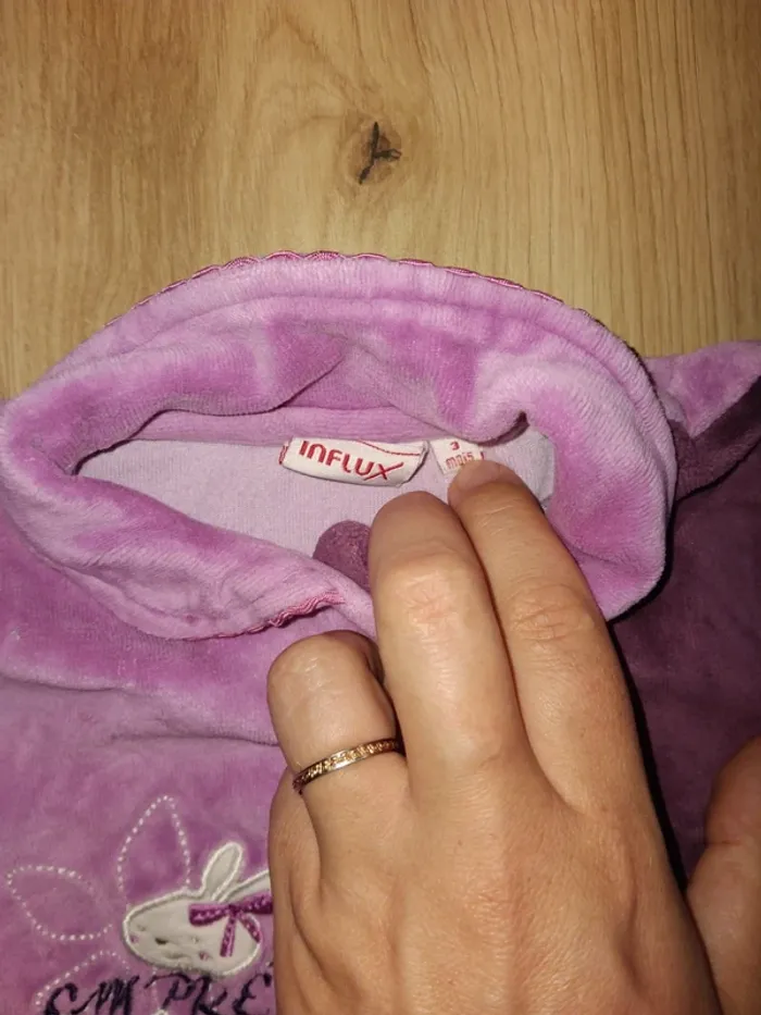 2 pyjamas  velours  taille 3 mois fille - photo numéro 3